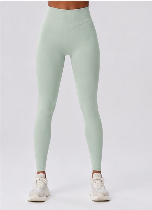 V- Contour Leggings